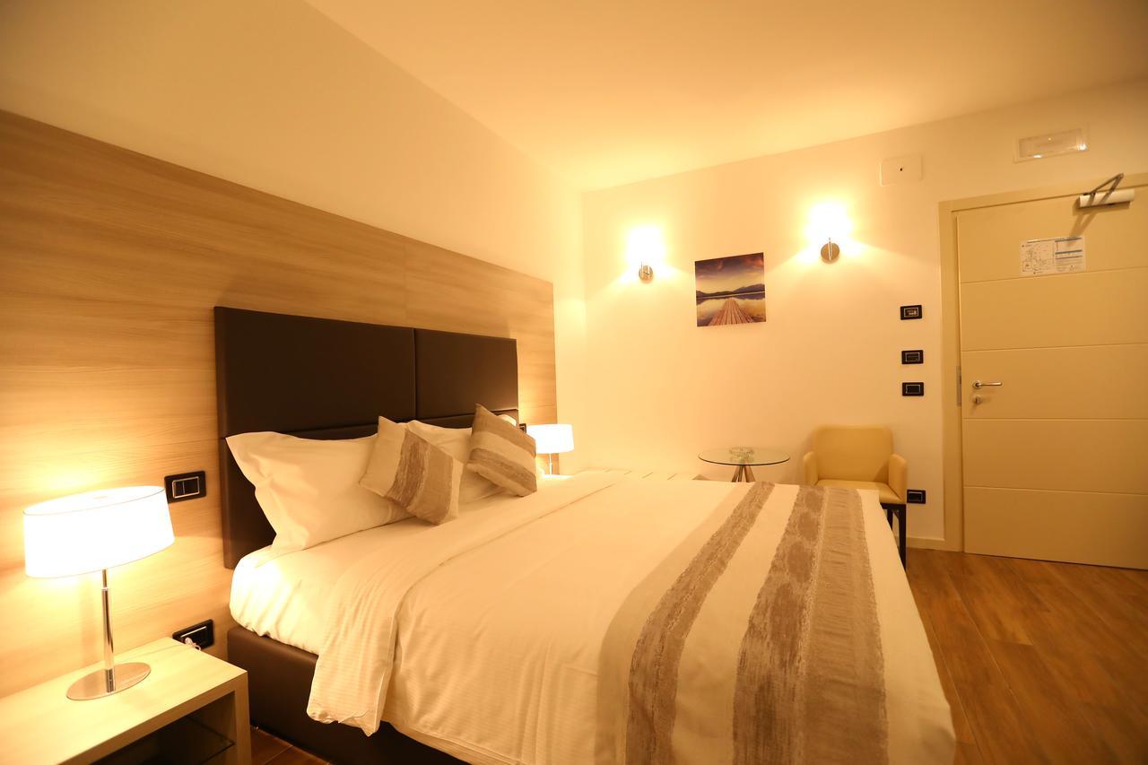 Hotel Nuvola ปาล์มเดดเซิร์ท ภายนอก รูปภาพ